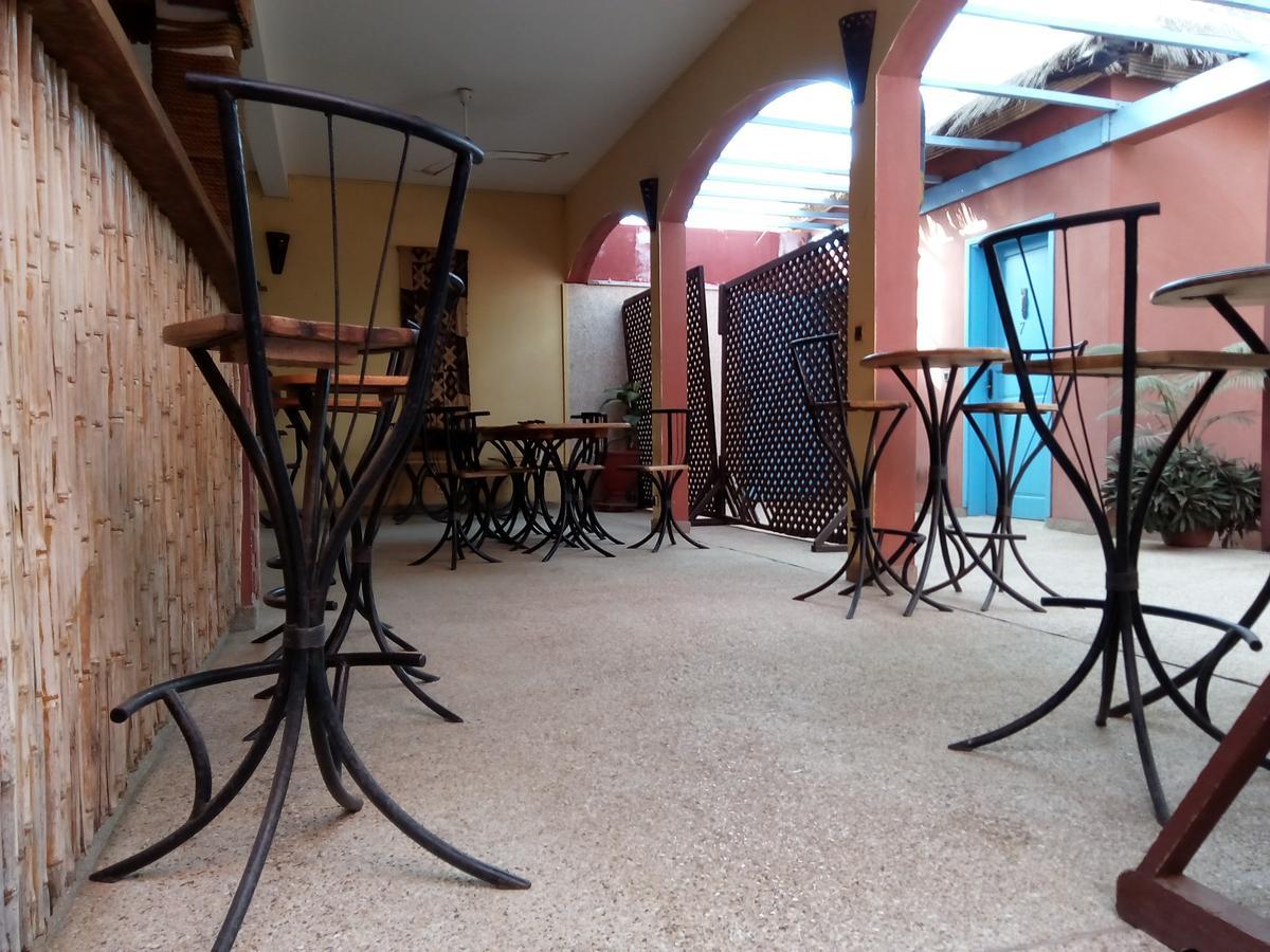 Hôtel Joal Lodge Buitenkant foto